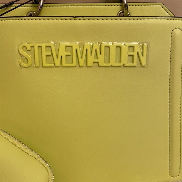 NWT Steve Madden (Bevelyn) Crossbody Bag w/Airpod Pouch - Lime Green*New Color* - Picture 4 of 13